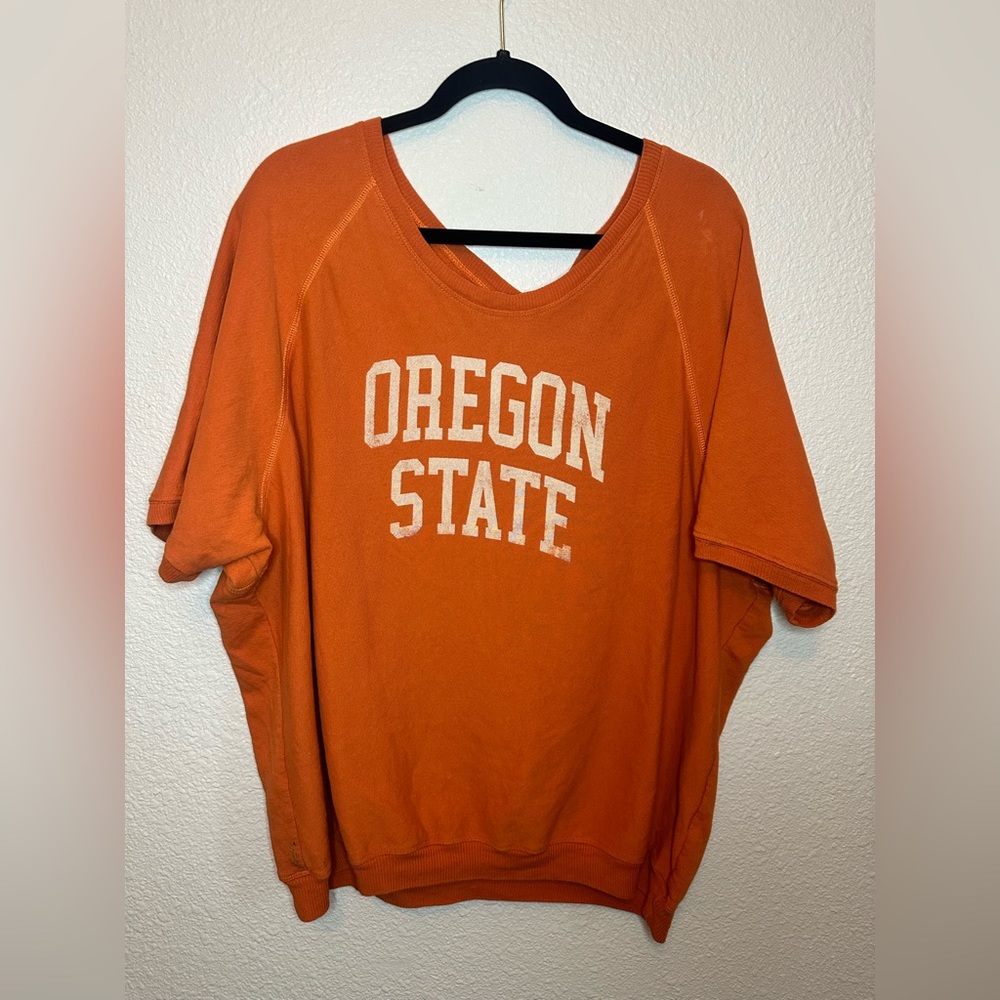 Oregon State Beavers Top